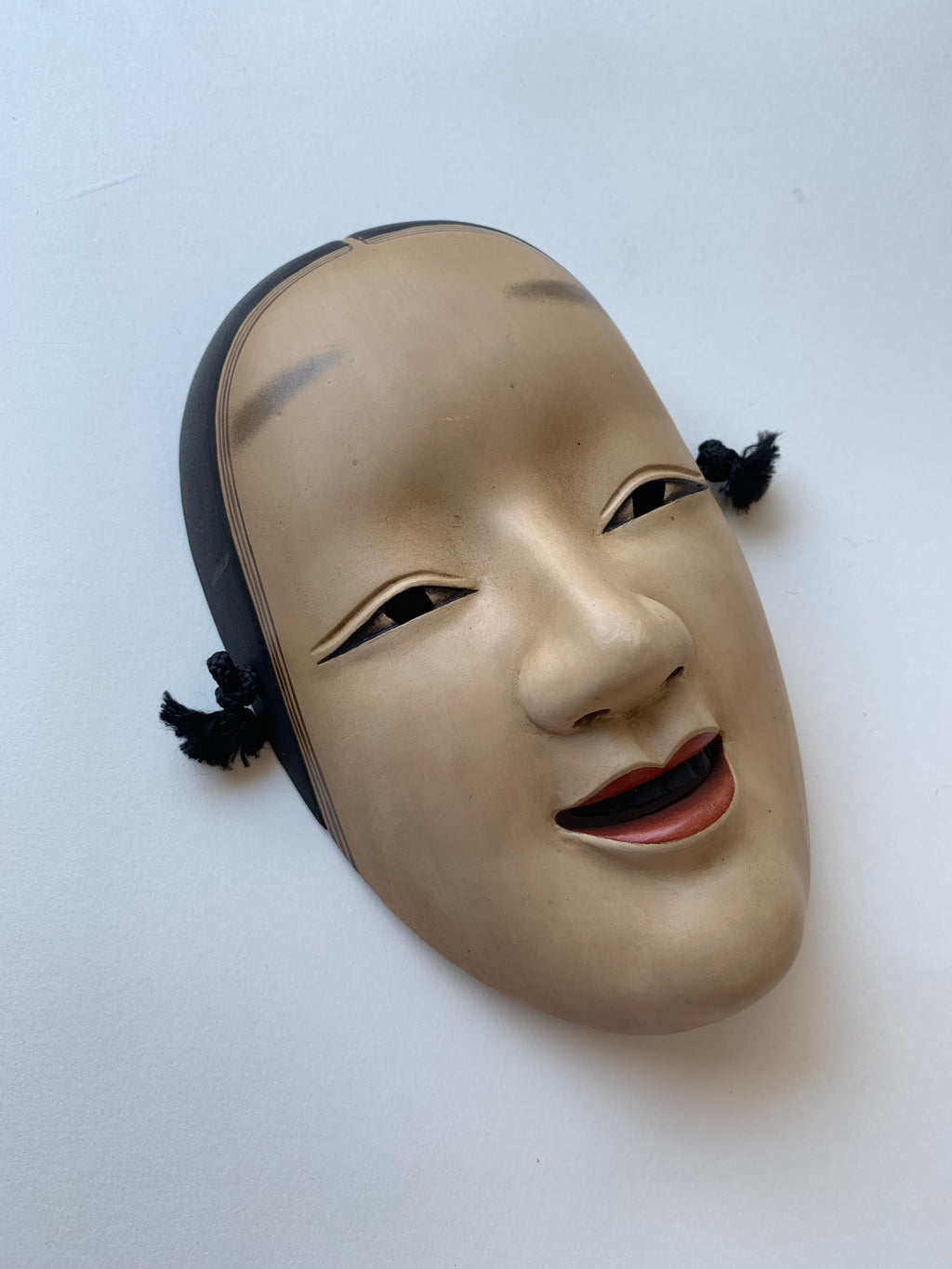 Ko Omote by Ryūgaku  / NOH MASK with Textile Bag and Paulownia box.