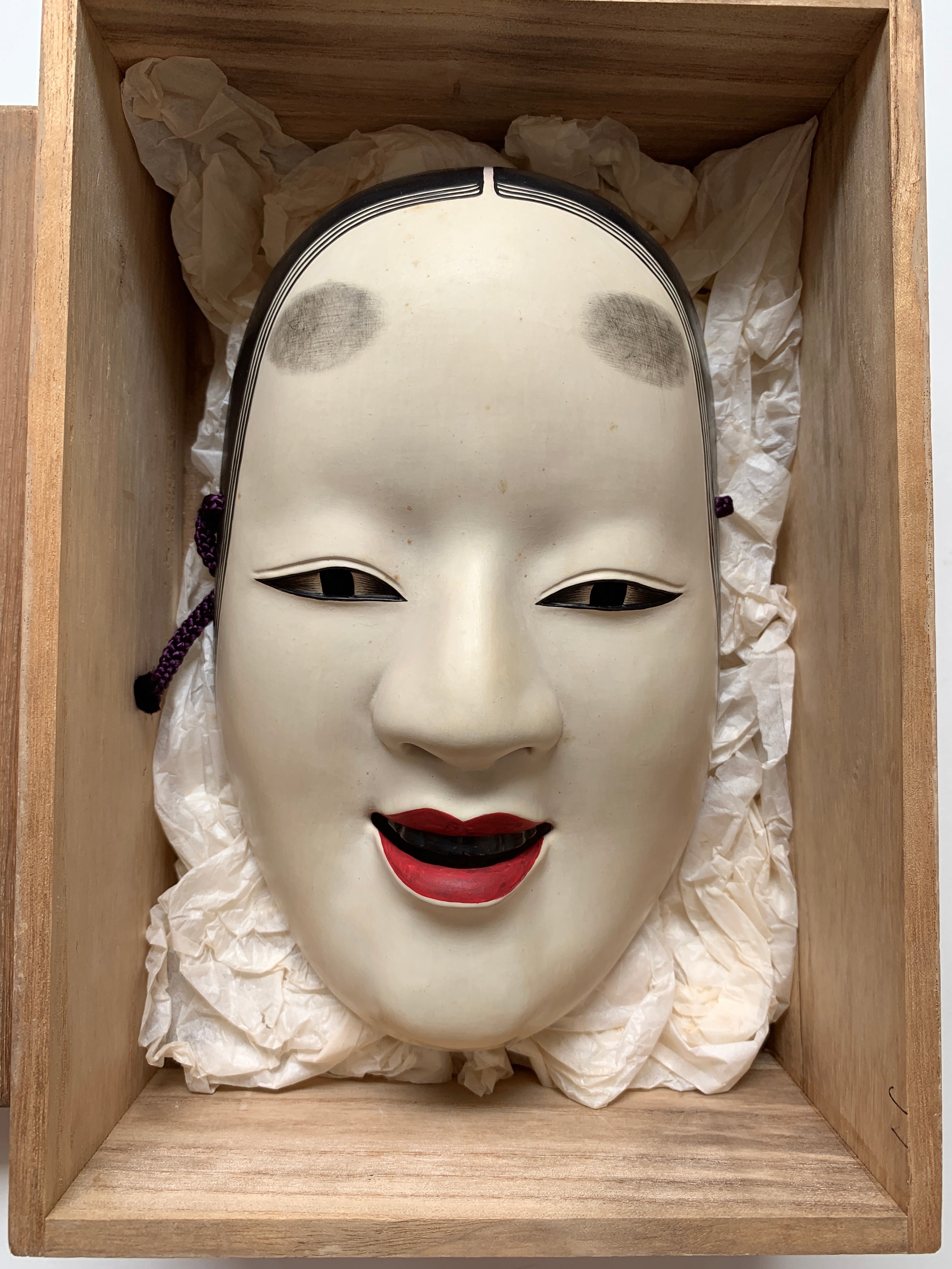 Ko Omote by Gonogomi / Noh Mask with Paulownia box.