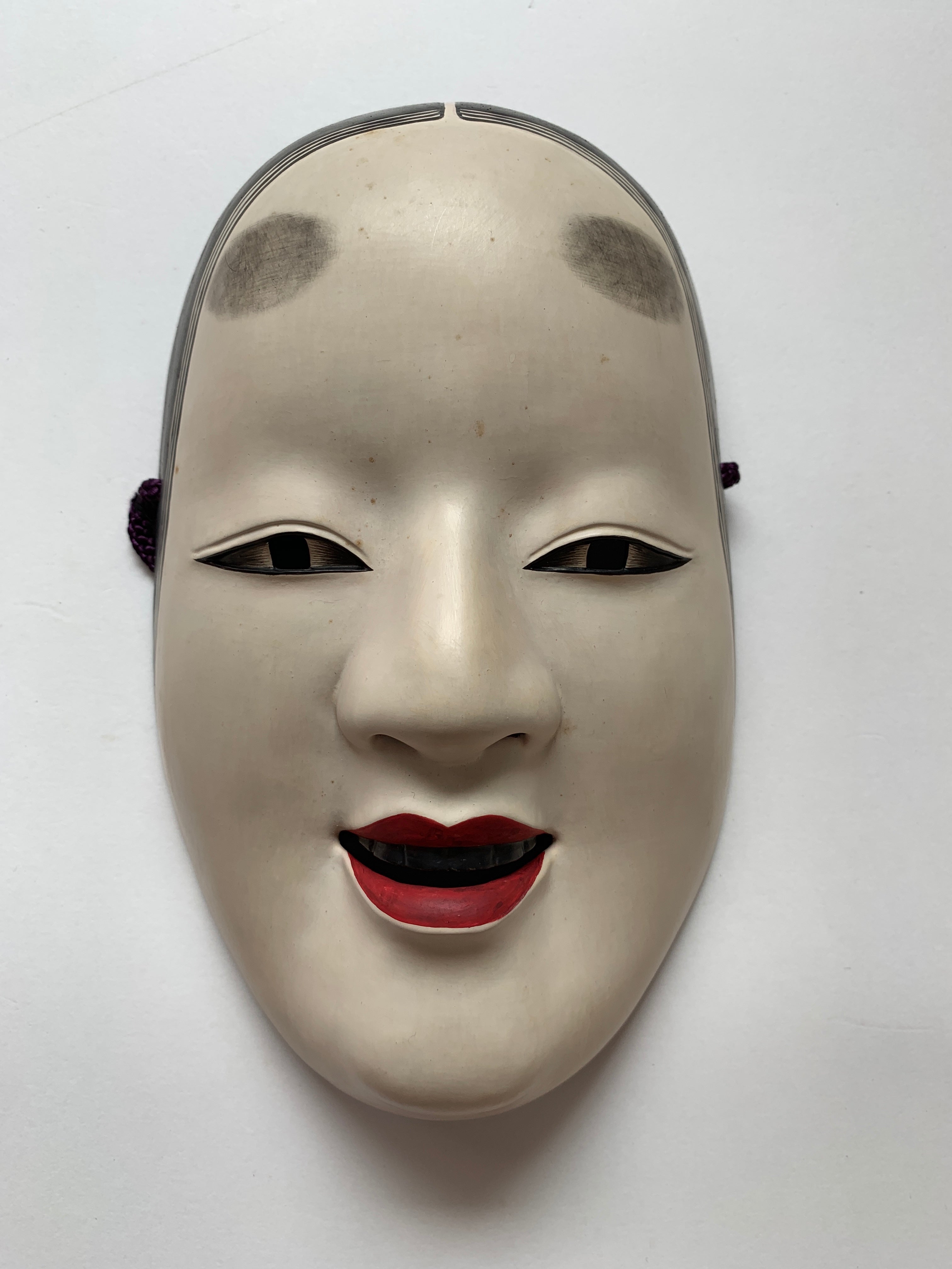 Ko Omote by Gonogomi / Noh Mask with Paulownia box.
