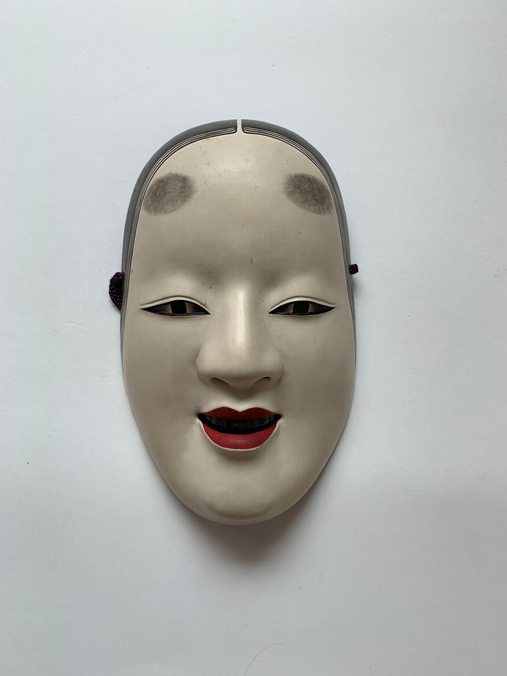 Ko Omote by Gonogomi / Noh Mask with Paulownia box.