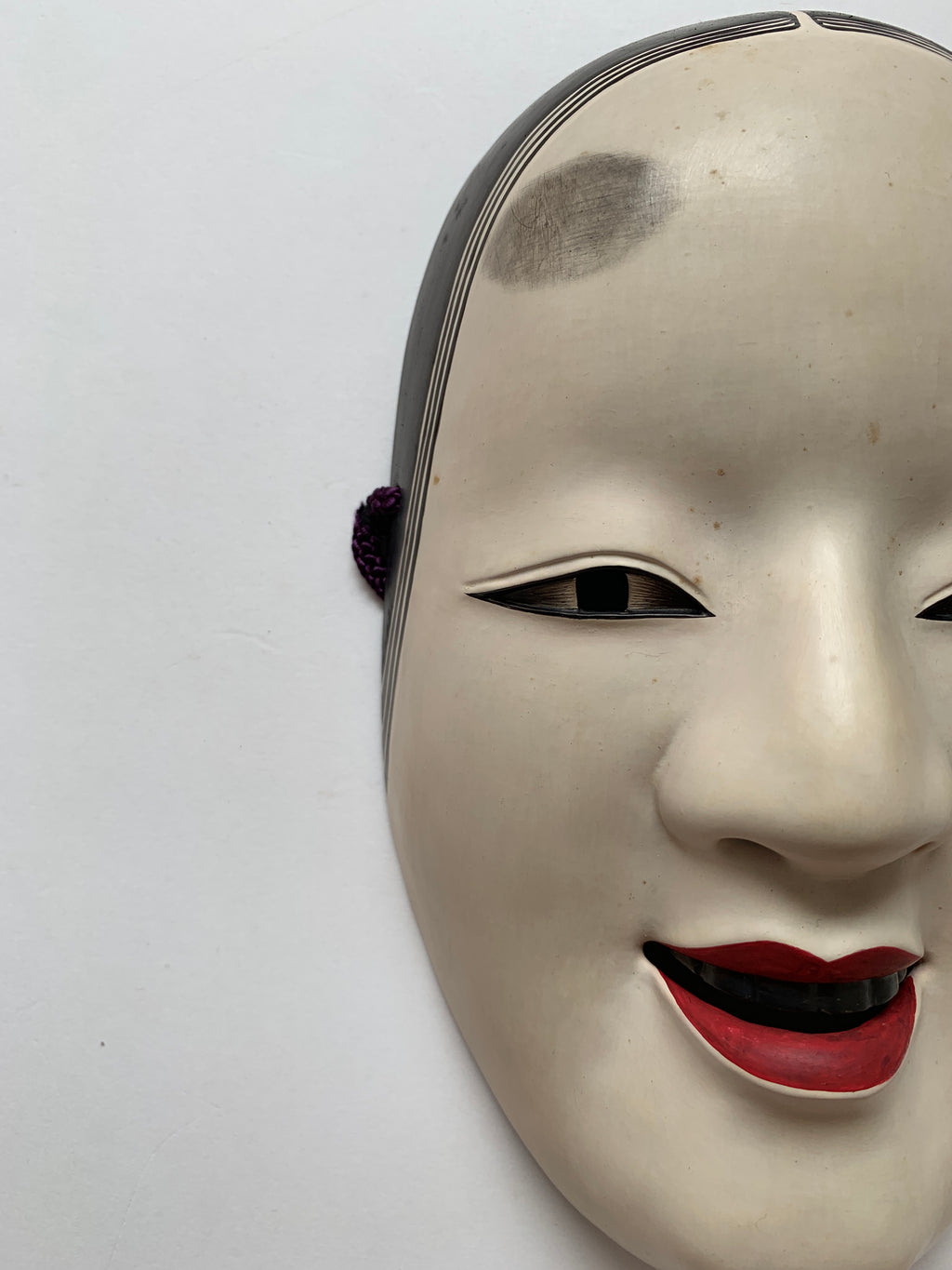 Ko Omote by Gonogomi / Noh Mask with Paulownia box.