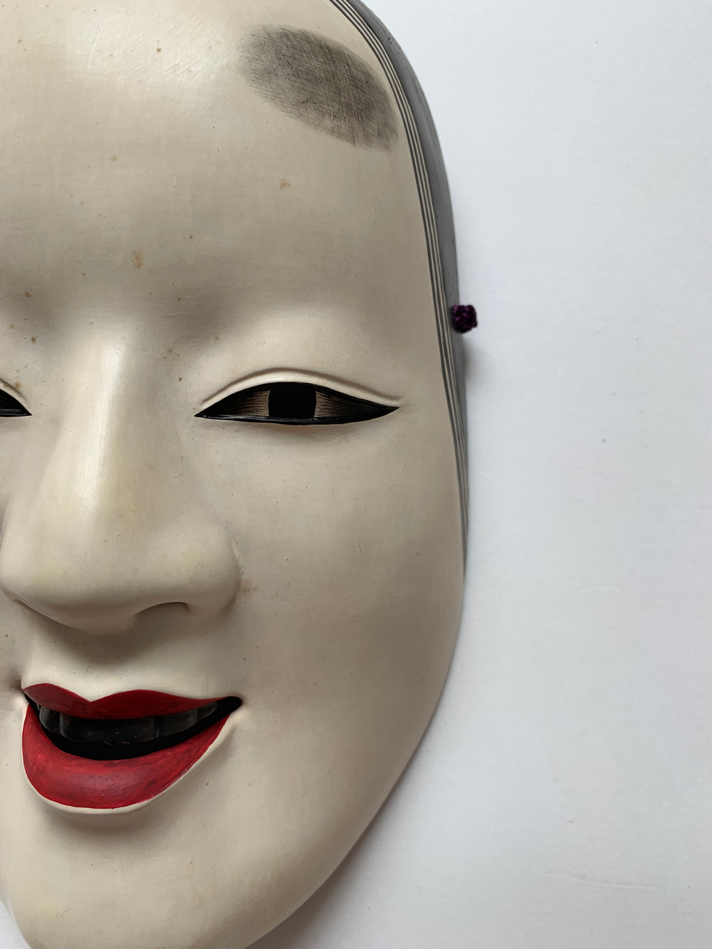 Ko Omote by Gonogomi / Noh Mask with Paulownia box.