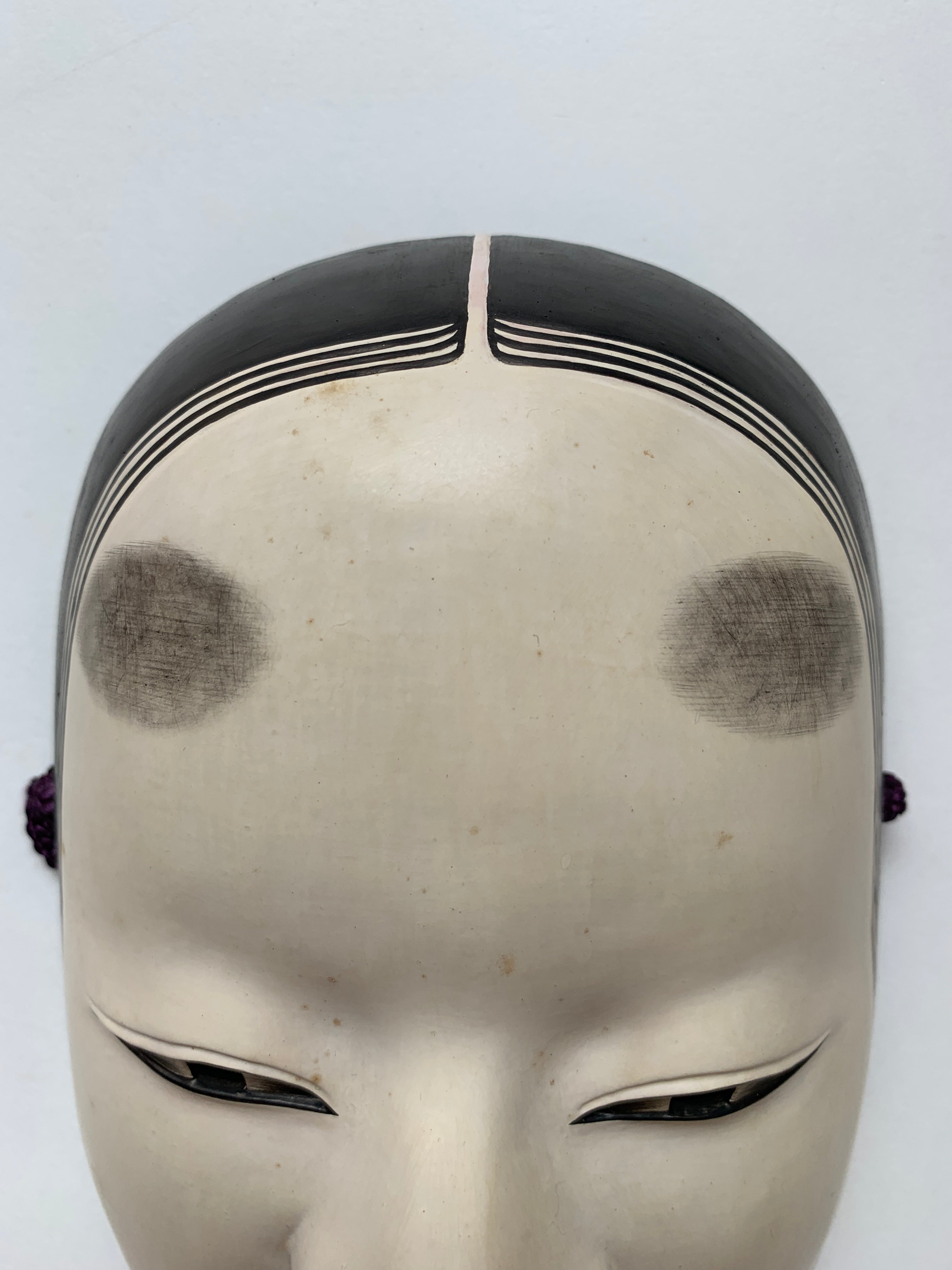Ko Omote by Gonogomi / Noh Mask with Paulownia box.