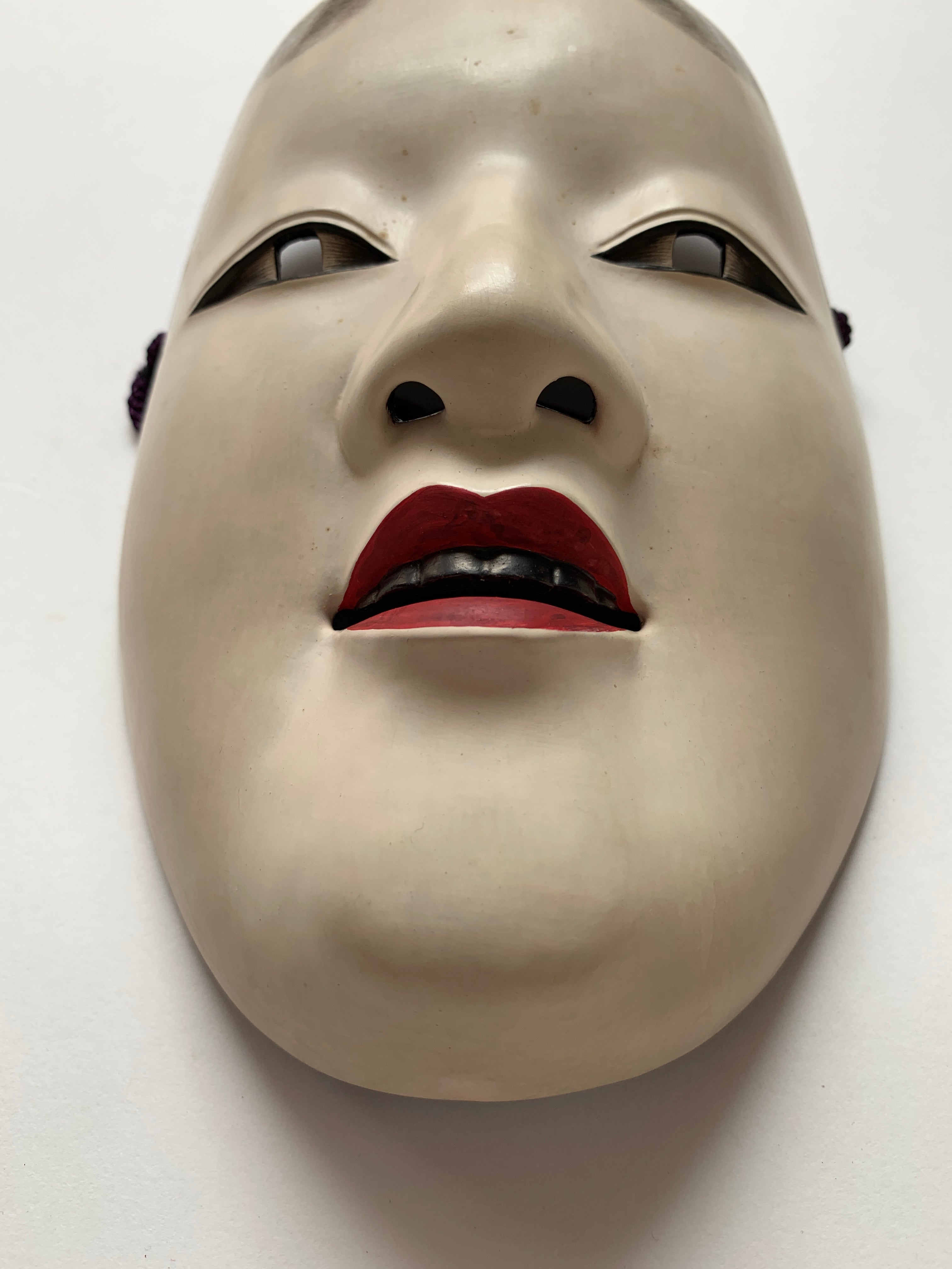 Ko Omote by Gonogomi / Noh Mask with Paulownia box.