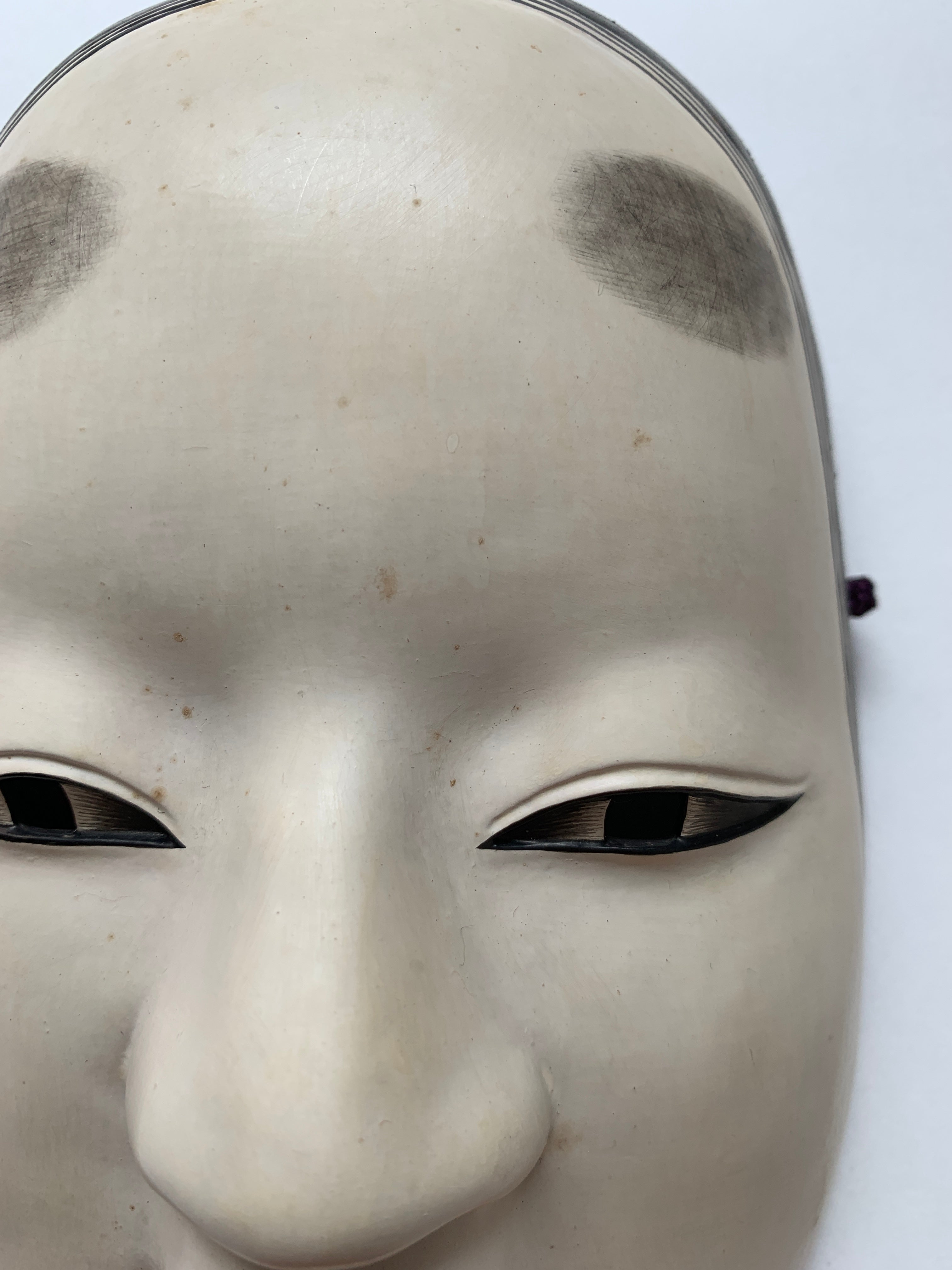 Ko Omote by Gonogomi / Noh Mask with Paulownia box.