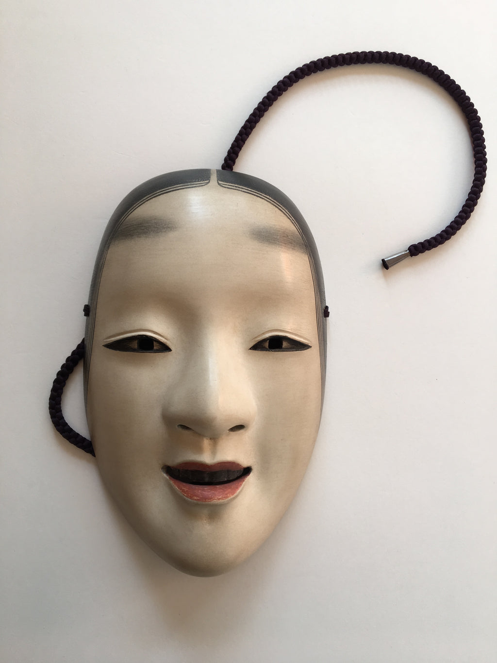 Mask of MAGOJIRO by Masahiko Matsumoto. /(with quilted textile bag and a paulownia box)