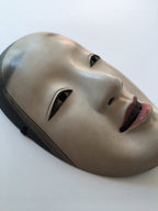 Mask of MAGOJIRO by Masahiko Matsumoto. /(with quilted textile bag and a paulownia box)