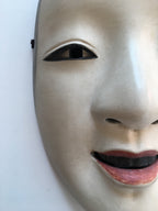 Mask of MAGOJIRO by Masahiko Matsumoto. /(with quilted textile bag and a paulownia box)