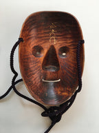 Mask of MAGOJIRO by Masahiko Matsumoto. /(with quilted textile bag and a paulownia box)