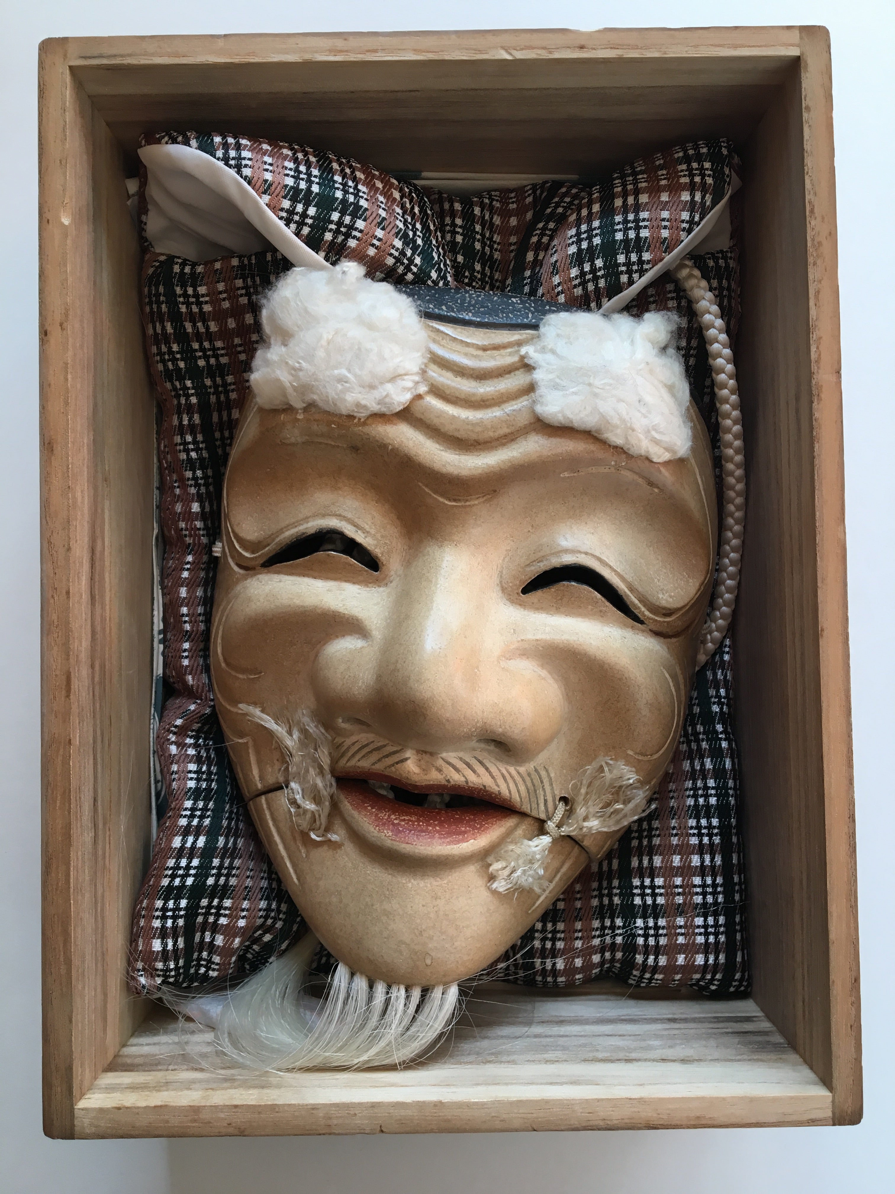 Mask of OKINA by Masahiko Matsumoto. /(with quilted textile bag and a paulownia box)
