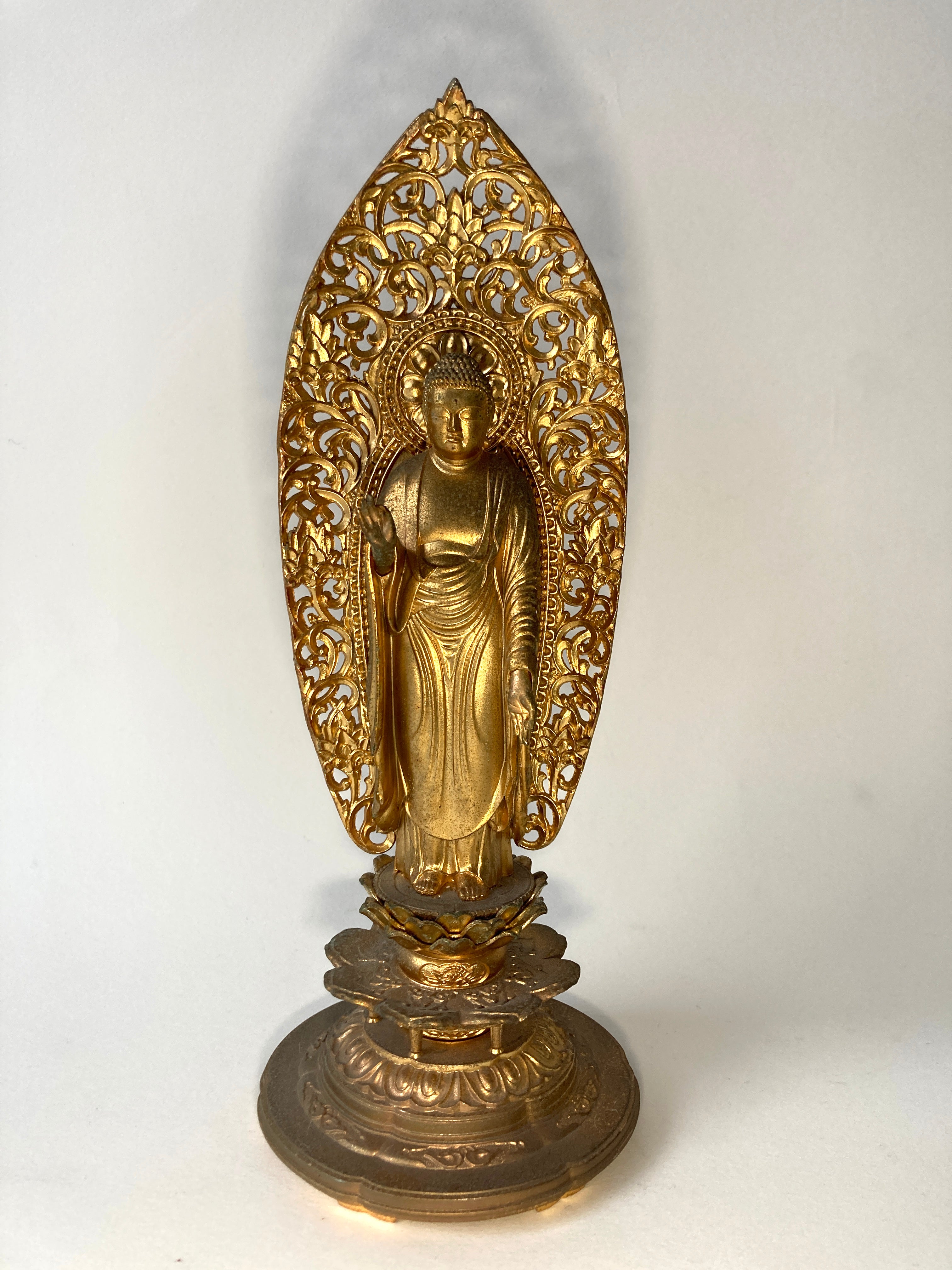 Buddha figure by Hōrin Matsuhisa