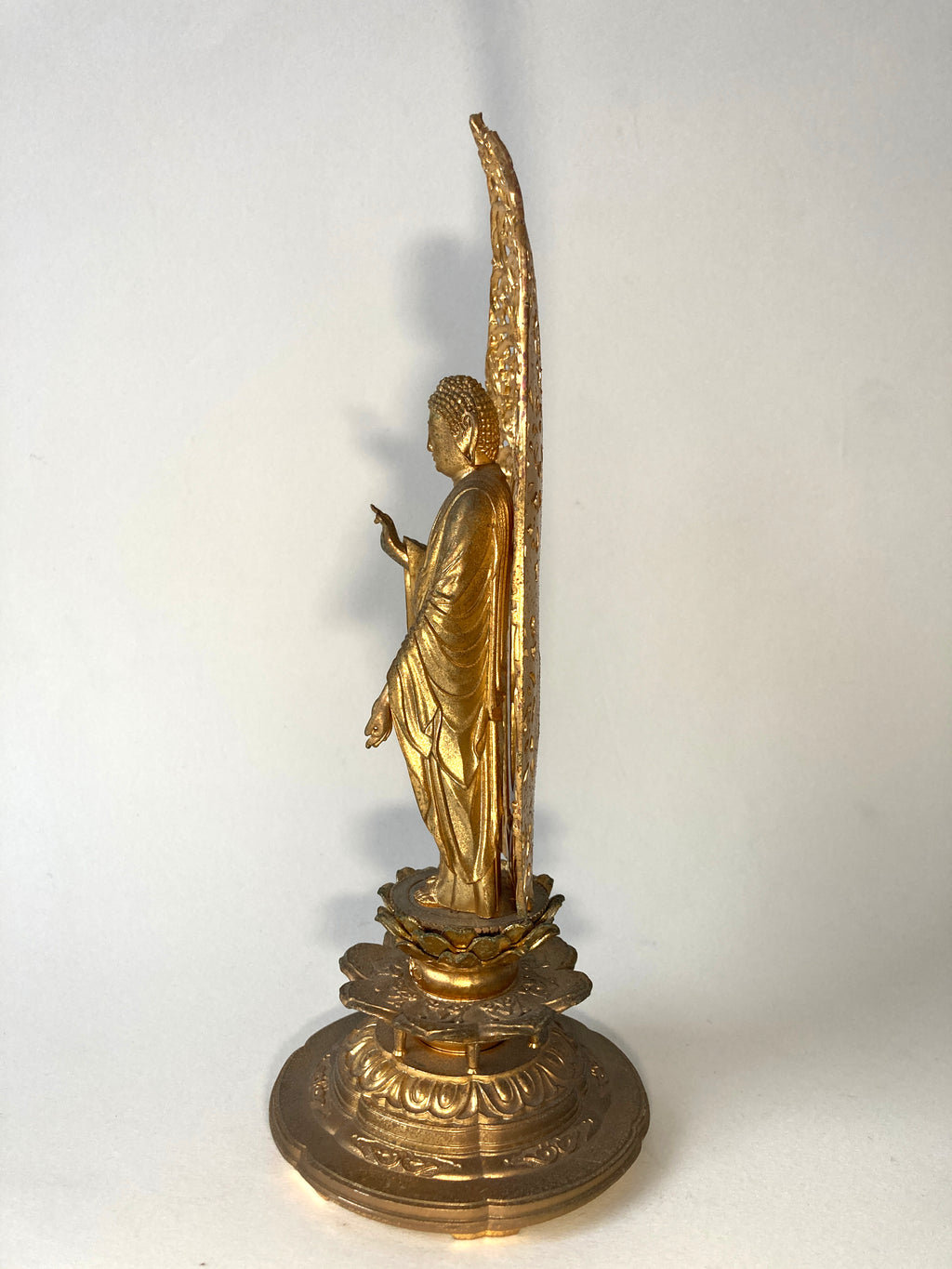 Buddha figure by Hōrin Matsuhisa