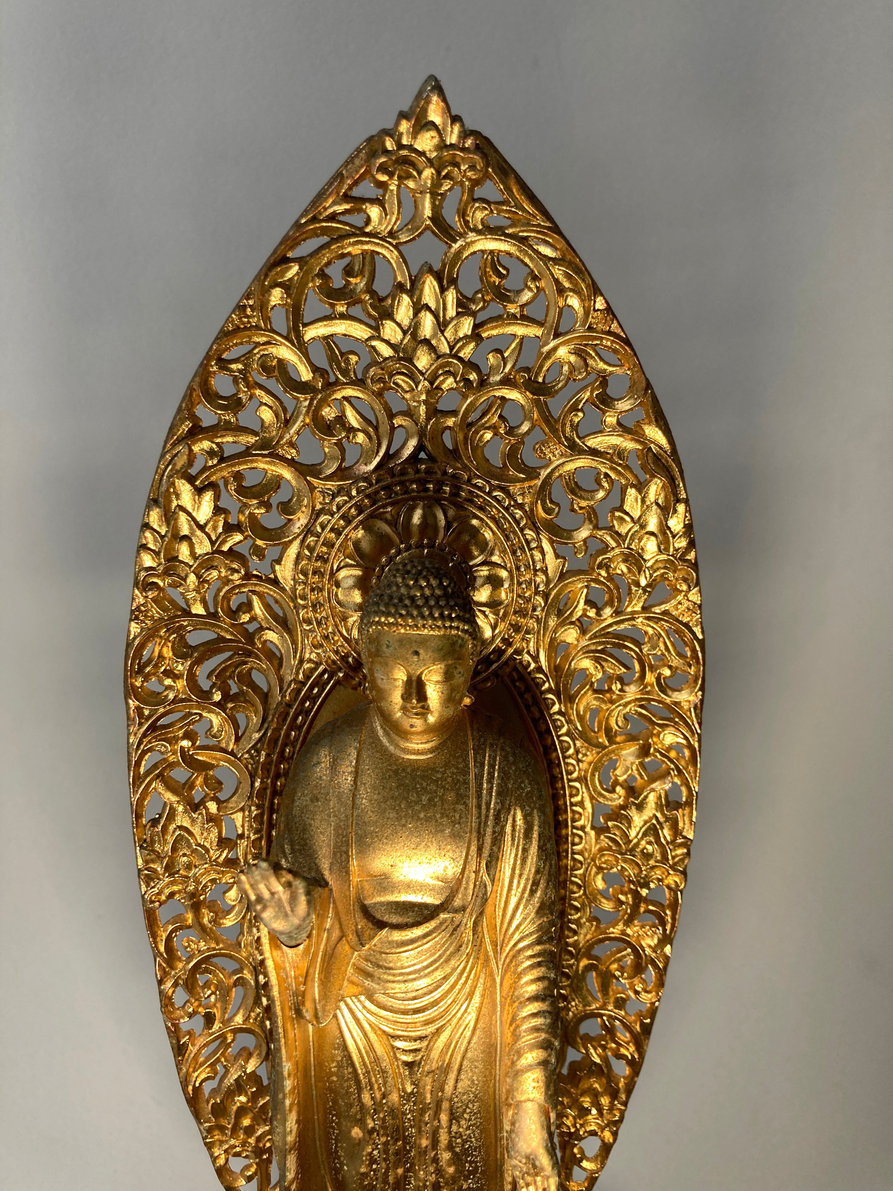 Buddha figure by Hōrin Matsuhisa