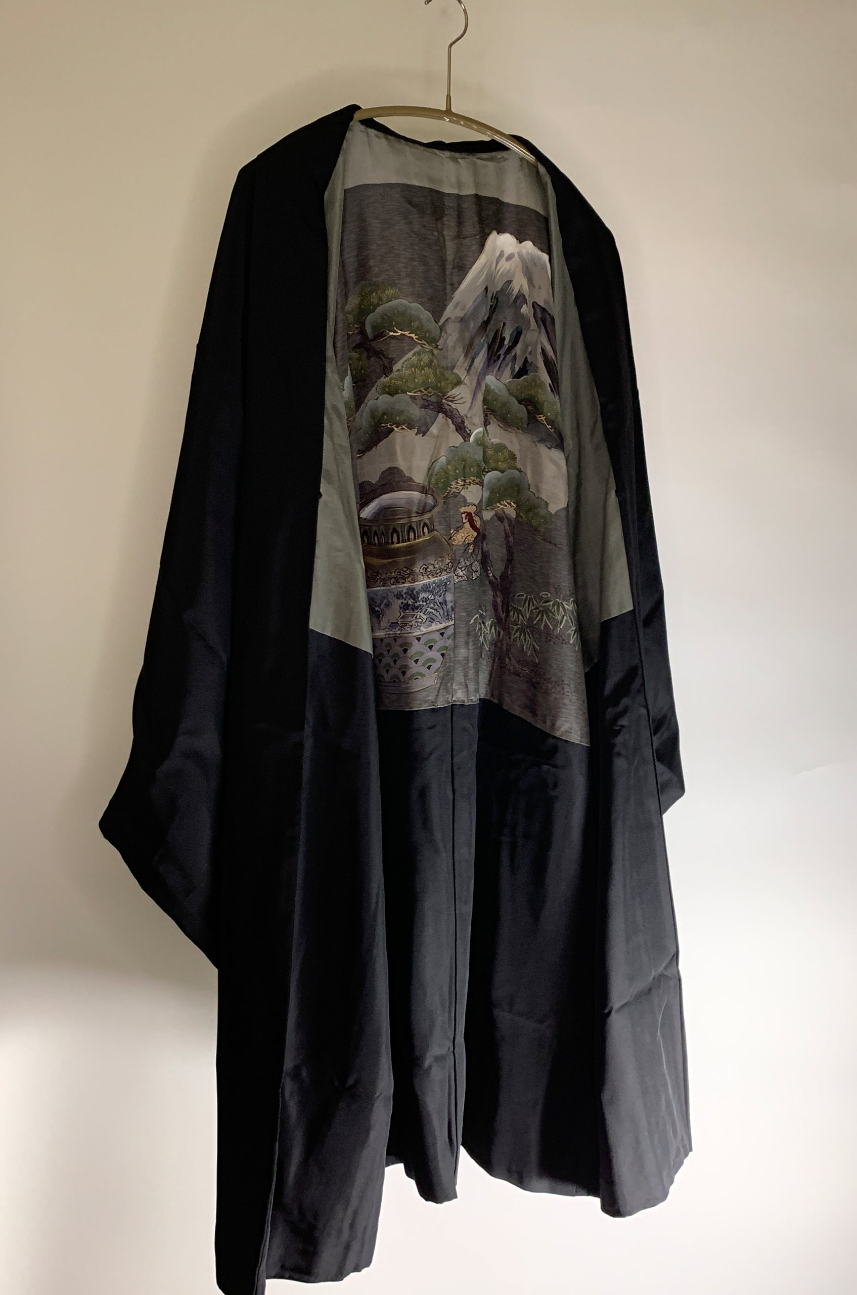 Vintage Black Fuji Silk Haori Kimono