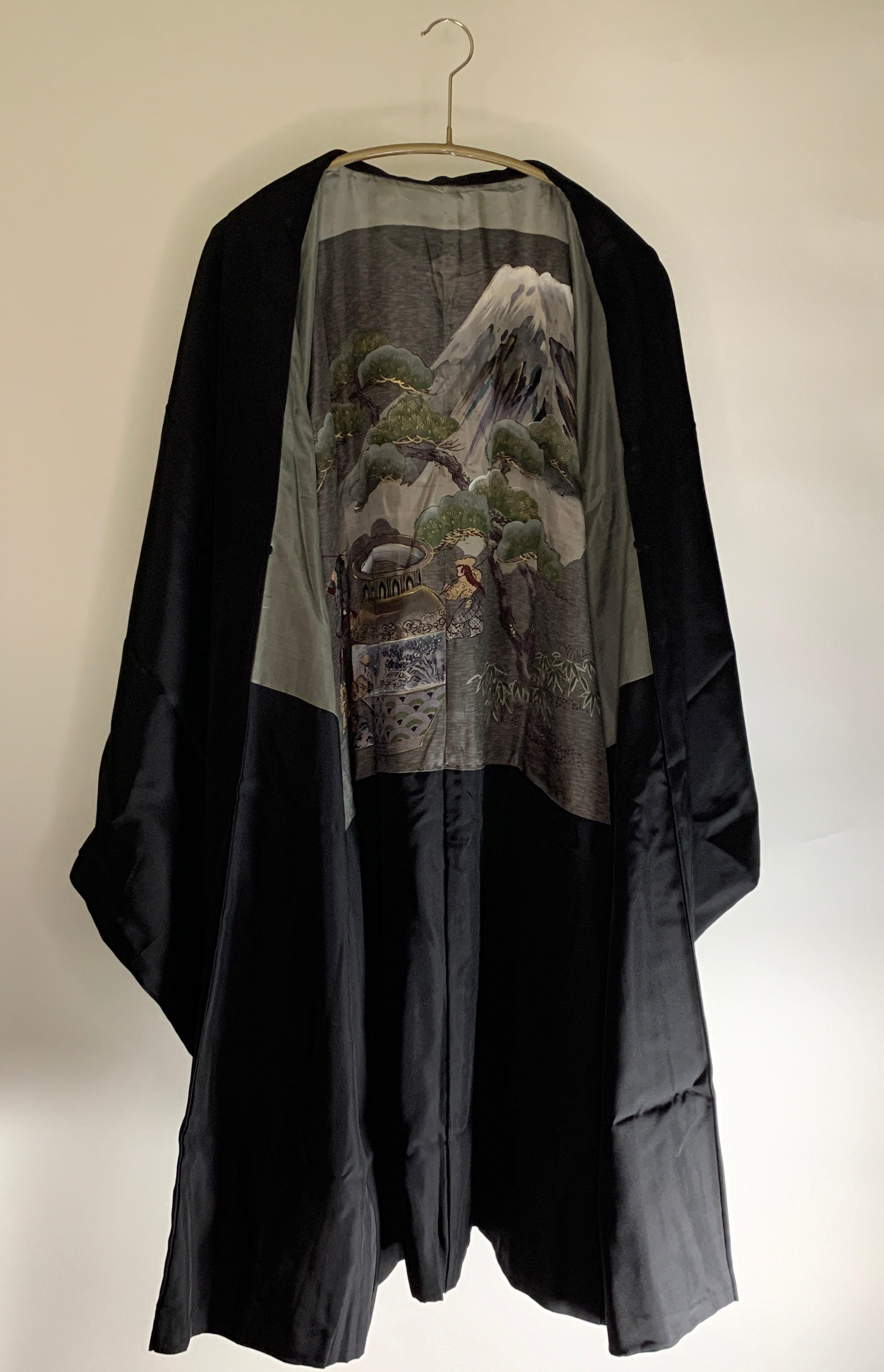 Vintage Black Fuji Silk Haori Kimono