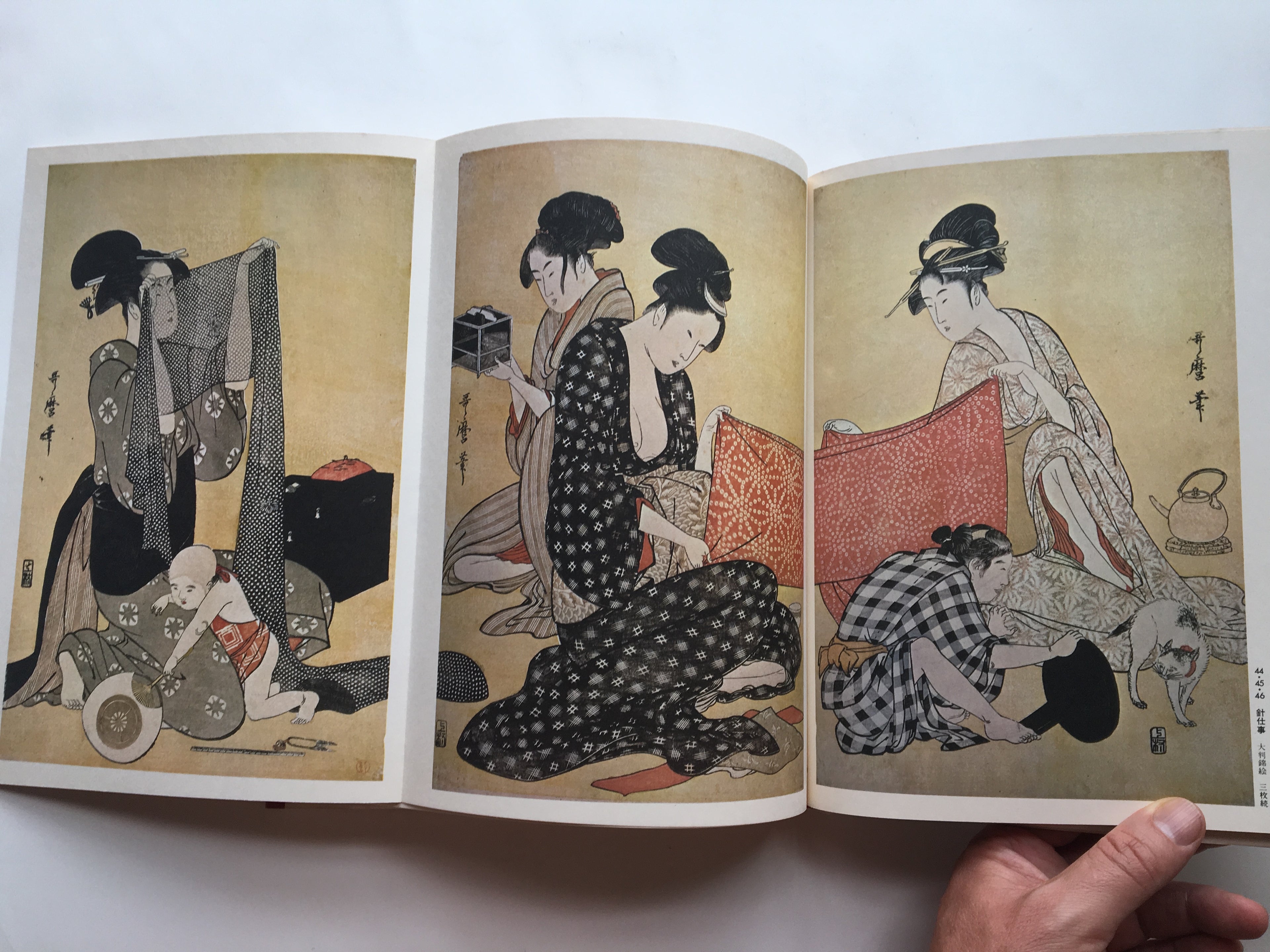 Ukiyo-e Taikei: A Survey of Japanese Prints, Volume 5 / UTAMARO